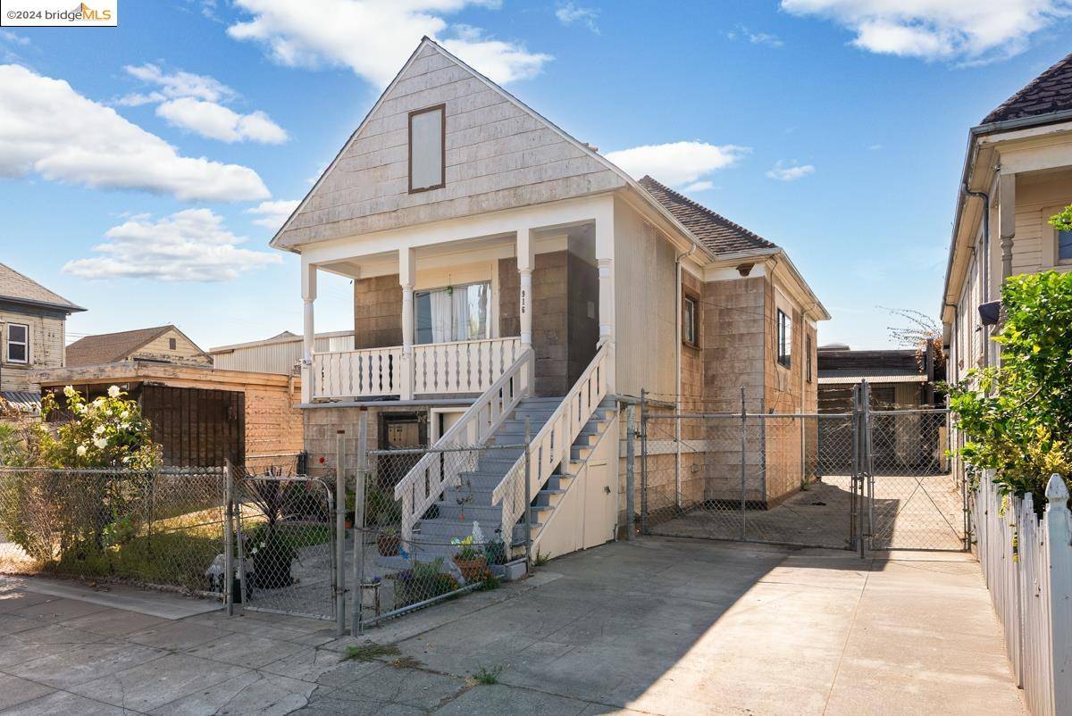 Oakland, CA 94601,916 36Th Ave