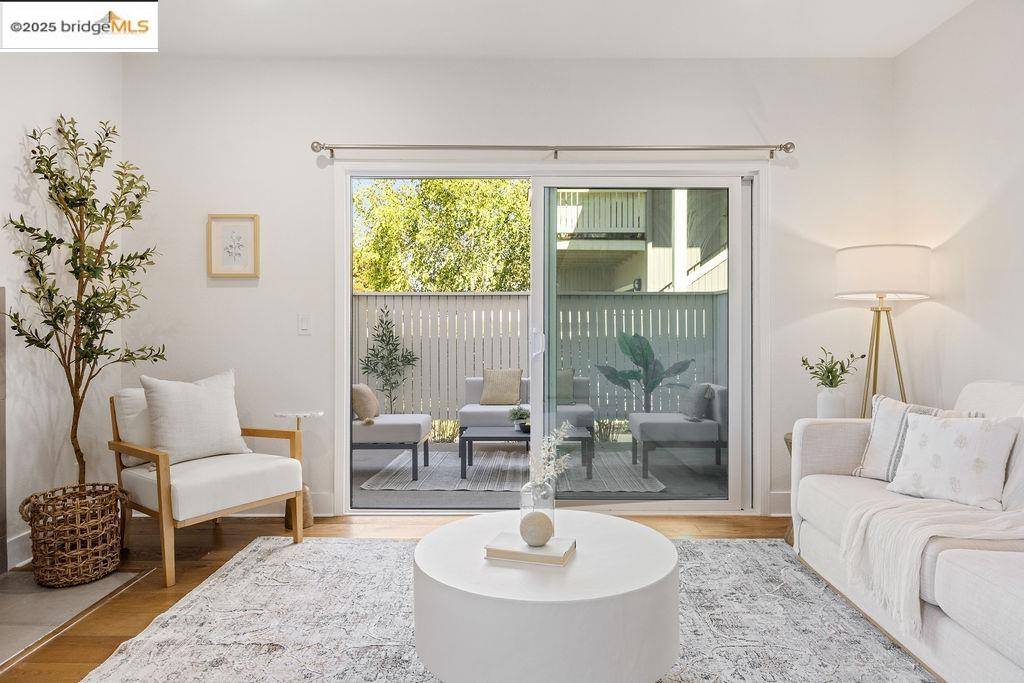 Richmond, CA 94804,61 Schooner Ct