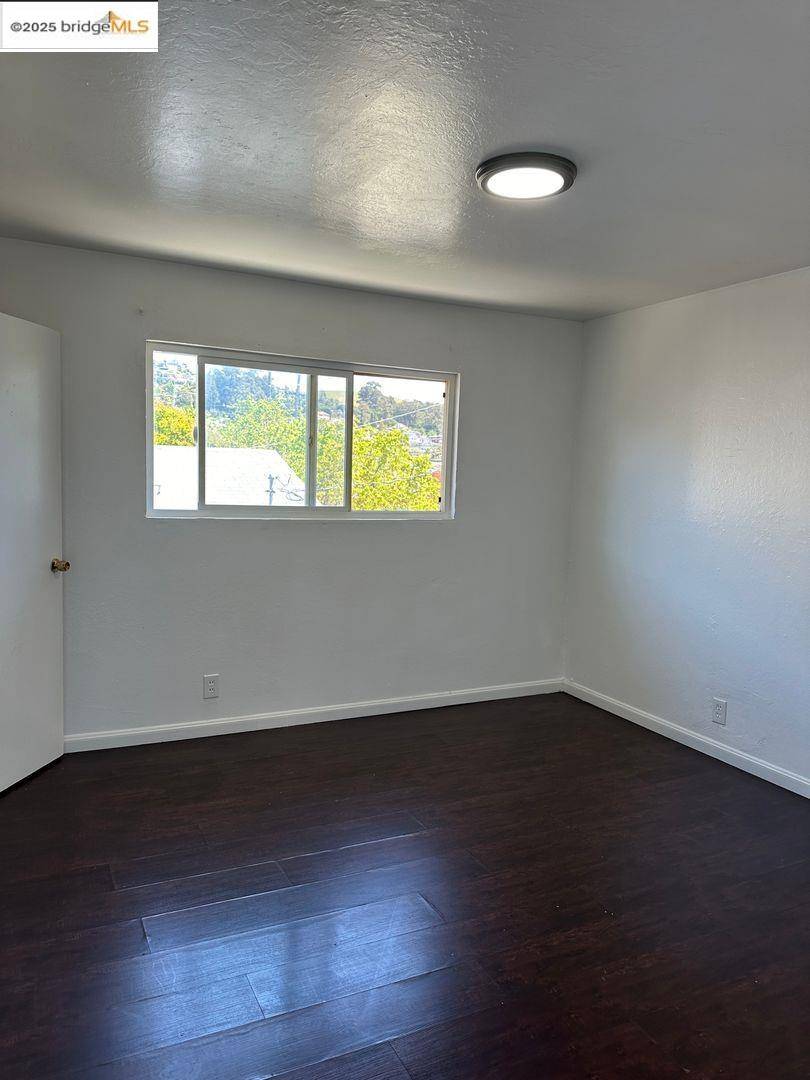 Oakland, CA 94605,2657 79th AVE