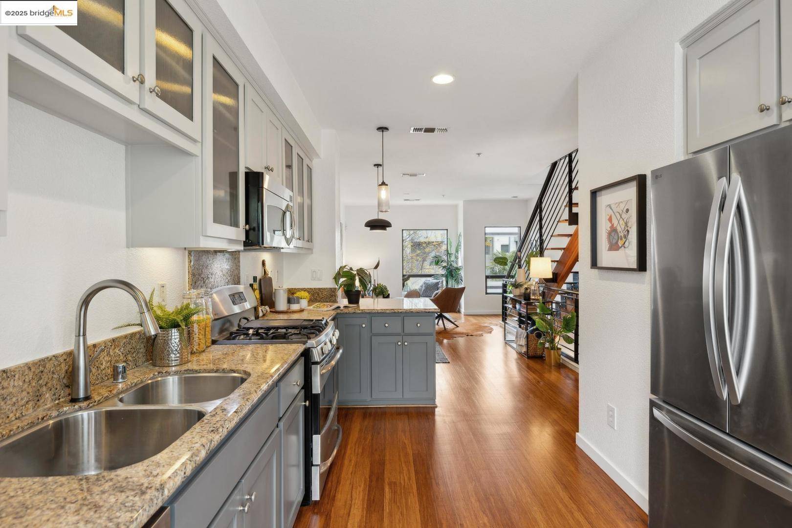 Oakland, CA 94607,1769 14th ST