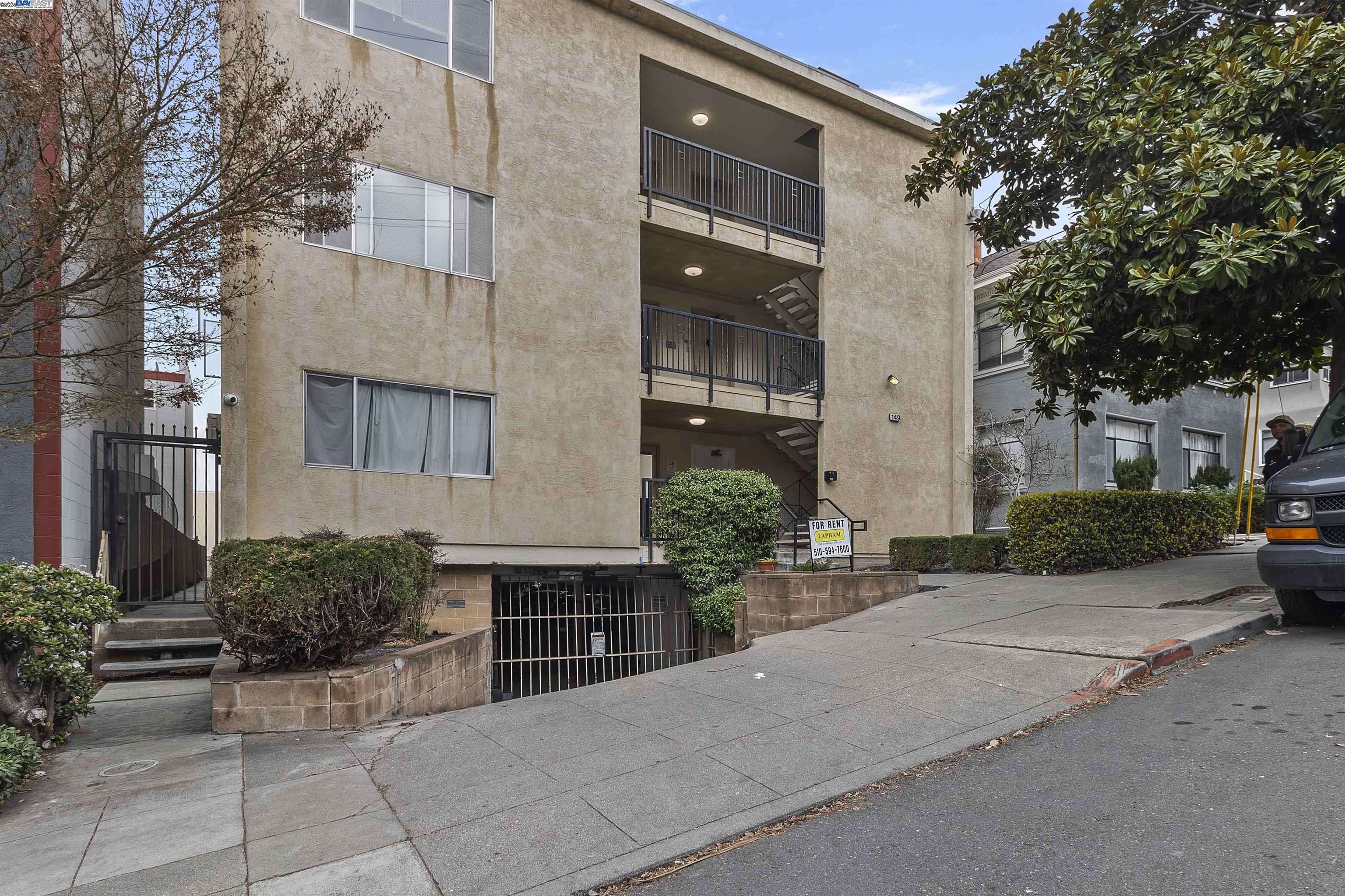 Oakland, CA 94610,149 Montecito Avenue