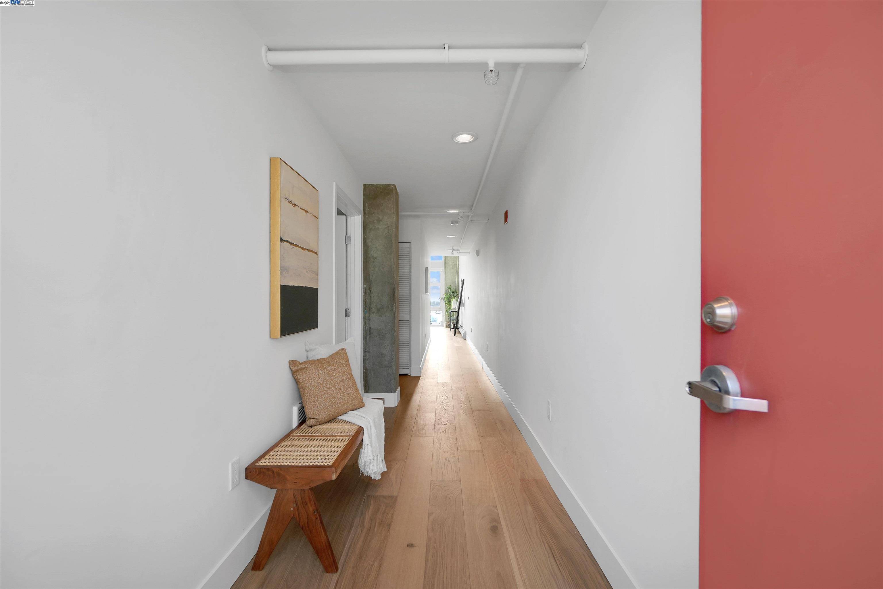 Oakland, CA 94607,311 Oak St #25