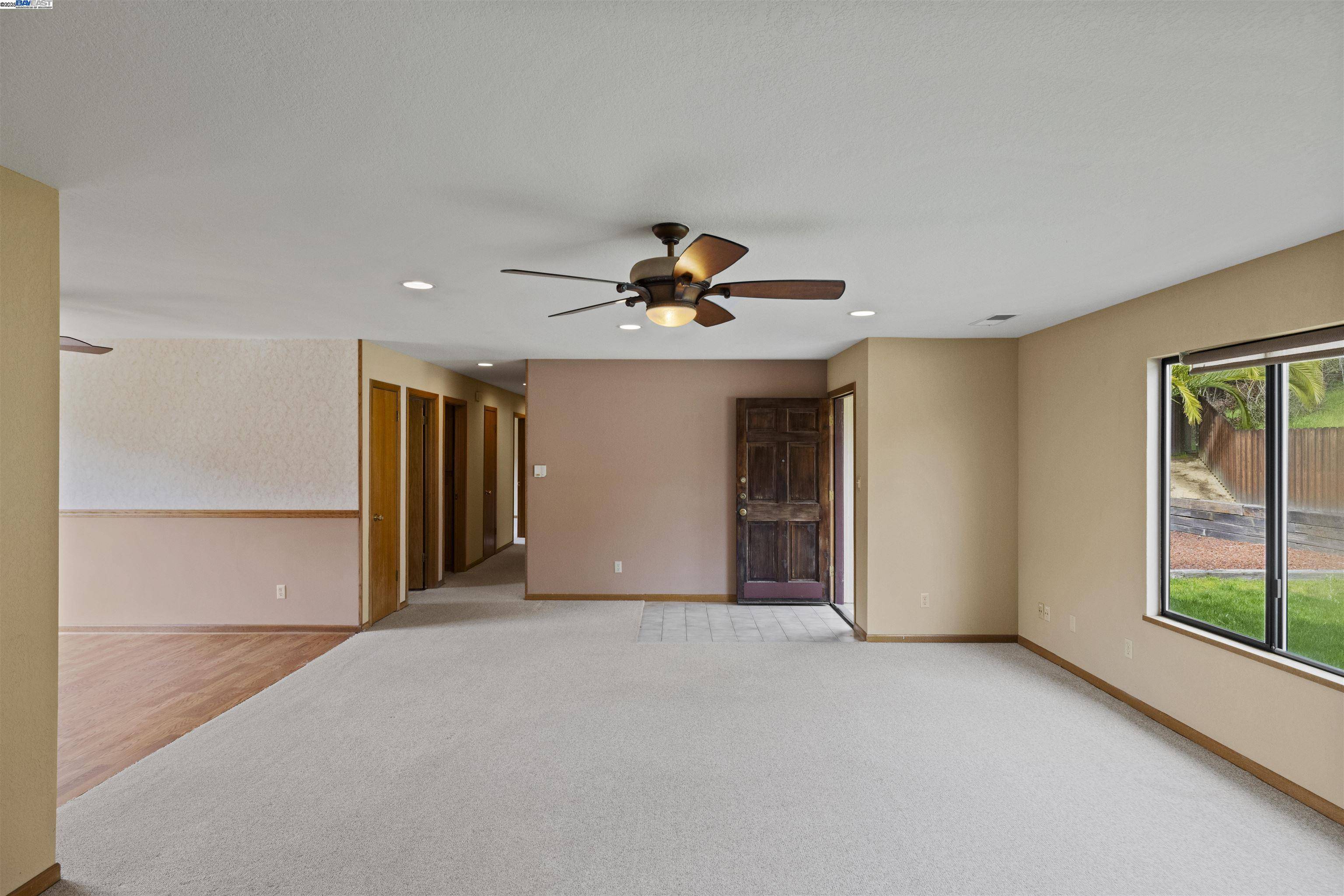 Salinas, CA 93907,6739 Leon Dr