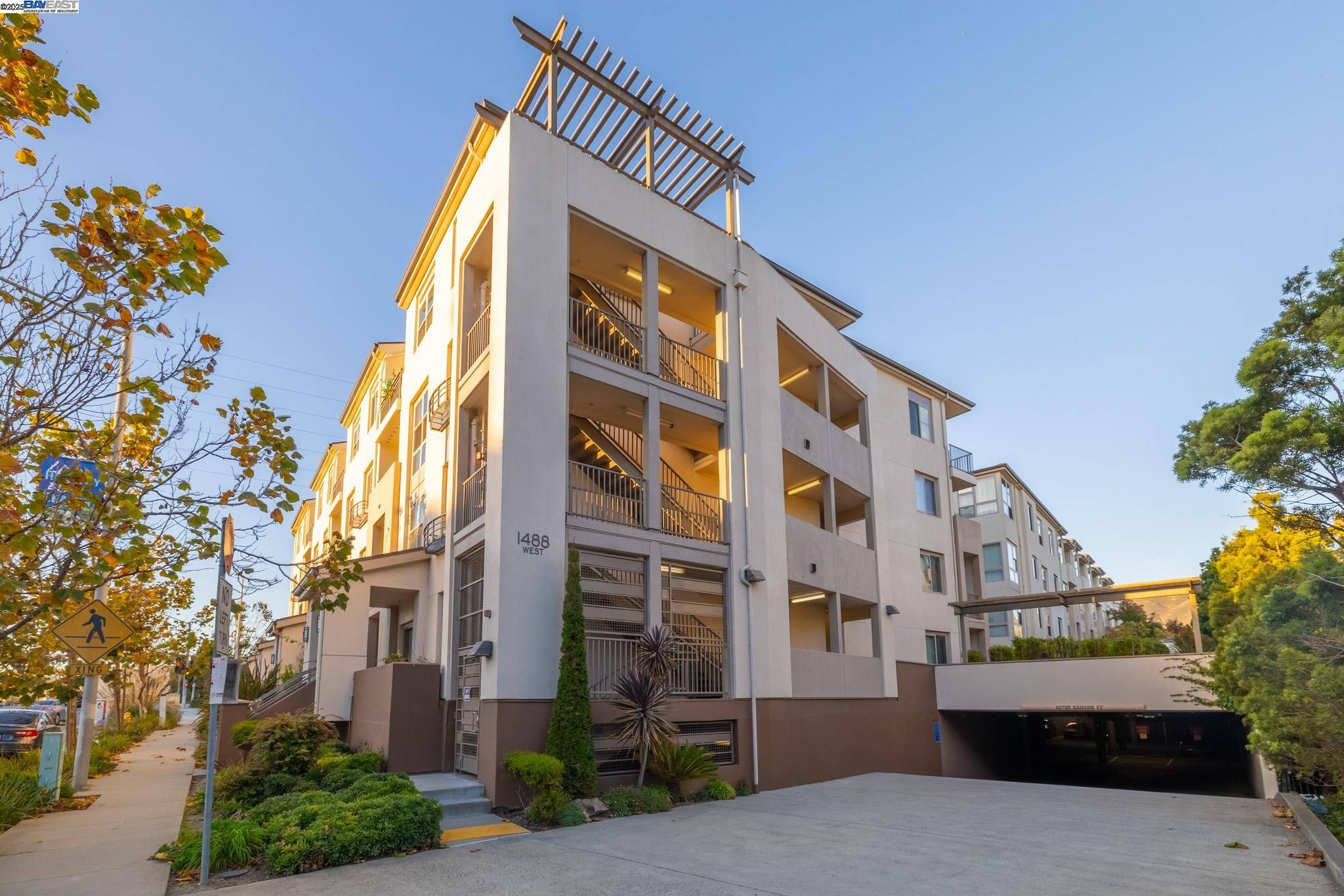 South San Francisco, CA 94080,1488 EL CAMINO REAL #203