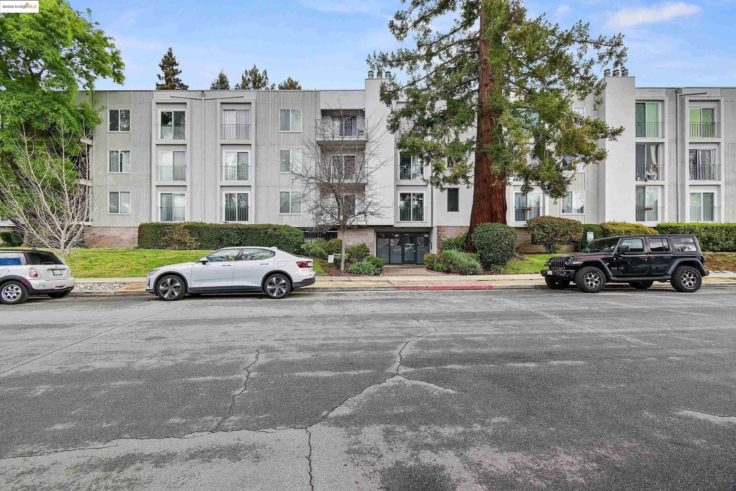 Redwood City, CA 94061,601 Leahy #104