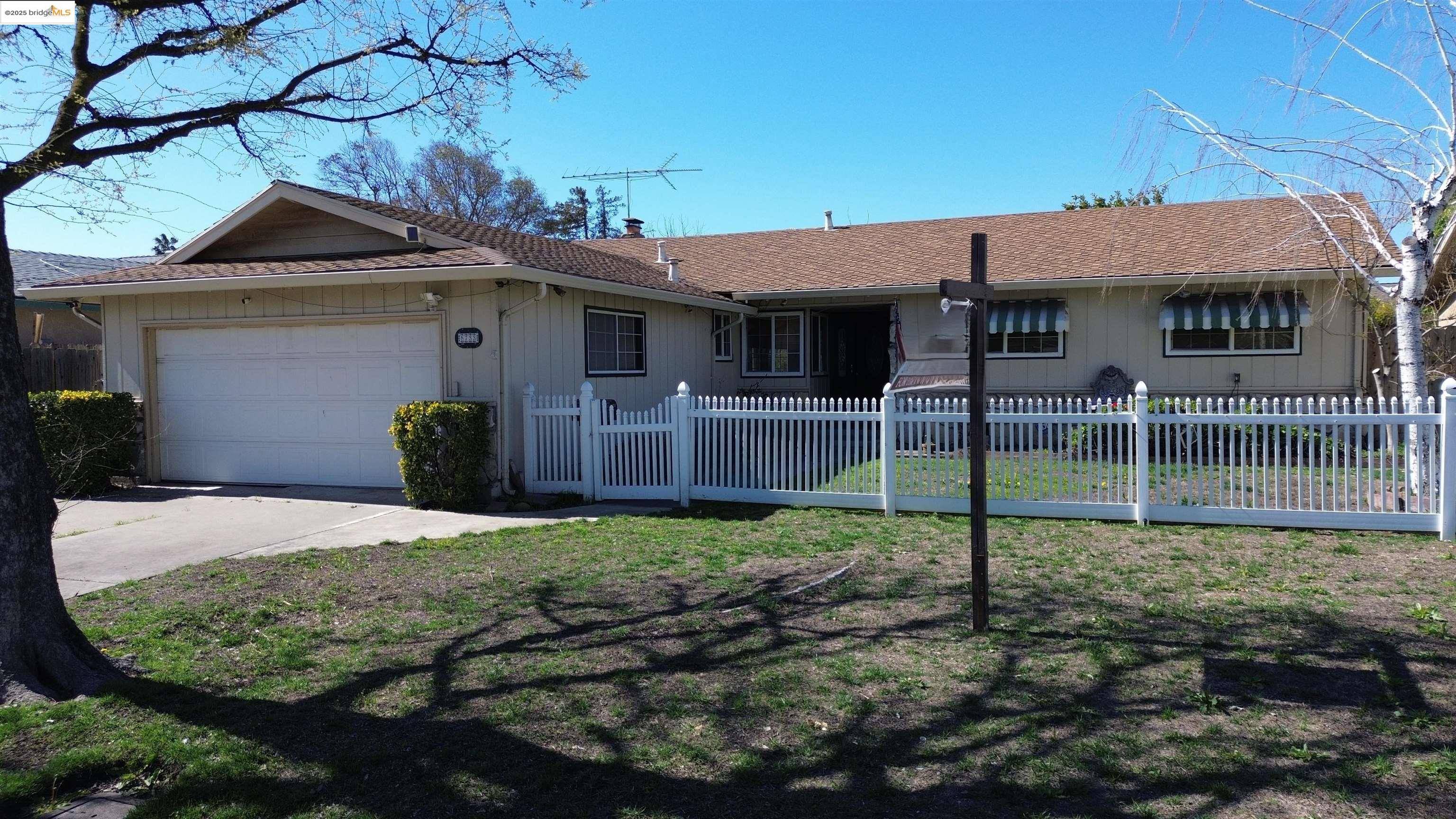 Stockton, CA 95210,8733 Ensenada Dr