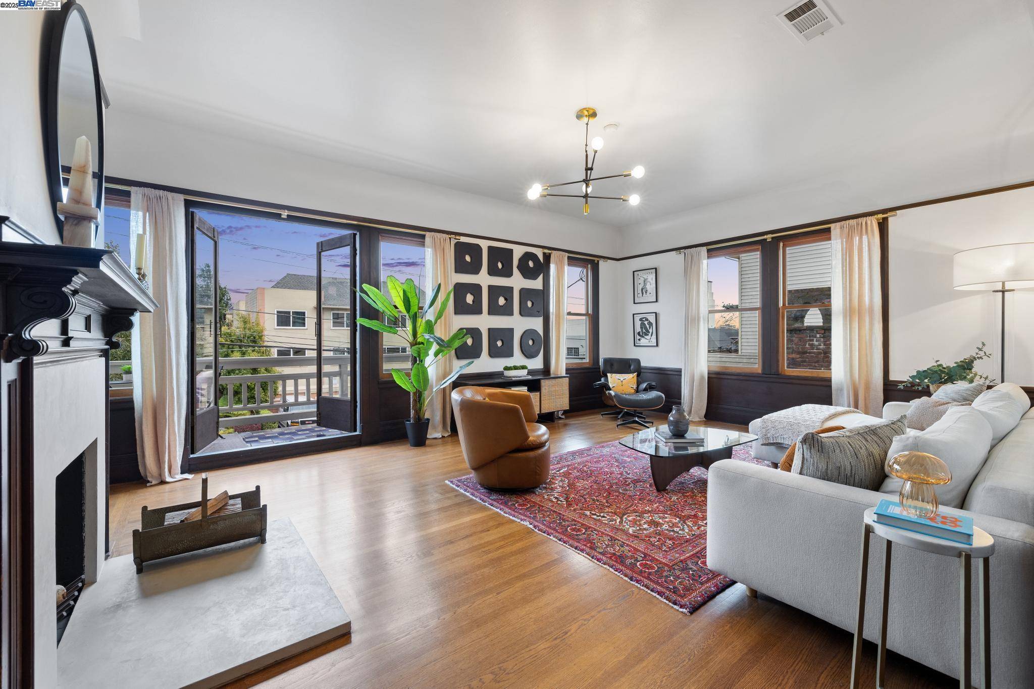 Oakland, CA 94610,339 LENOX AVENUE