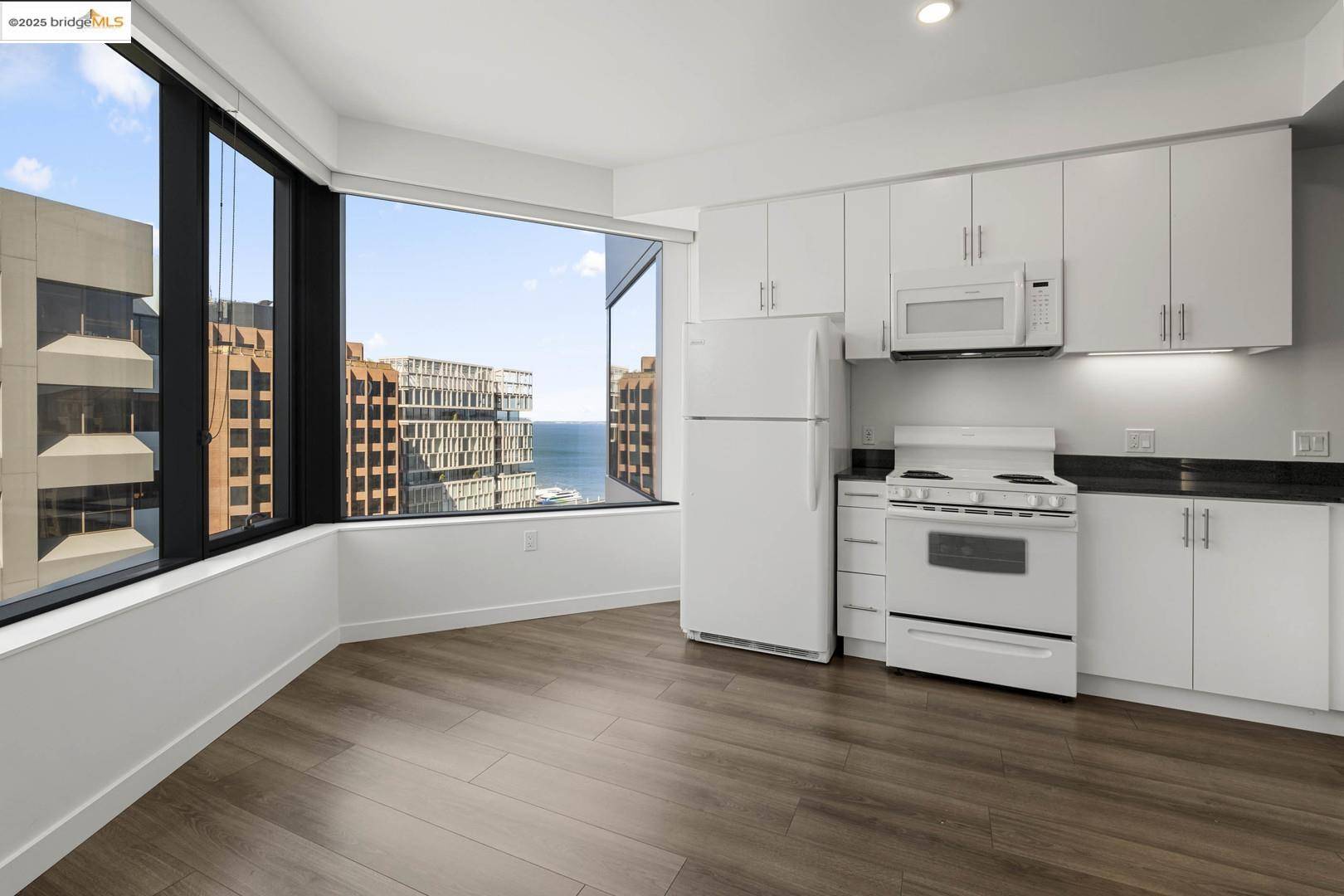 San Francisco, CA 94105,280 Spear St. #21H