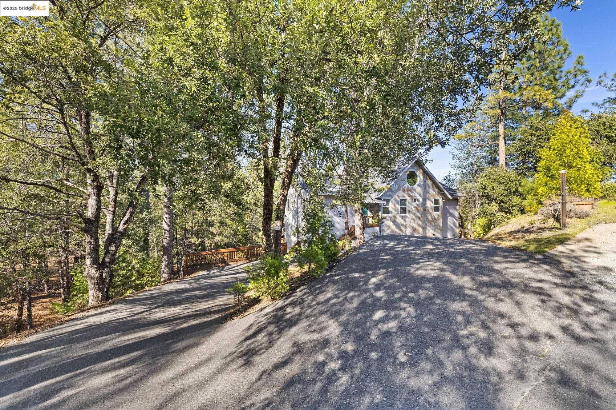 Groveland, CA 95321,11995 McGraw Ct.