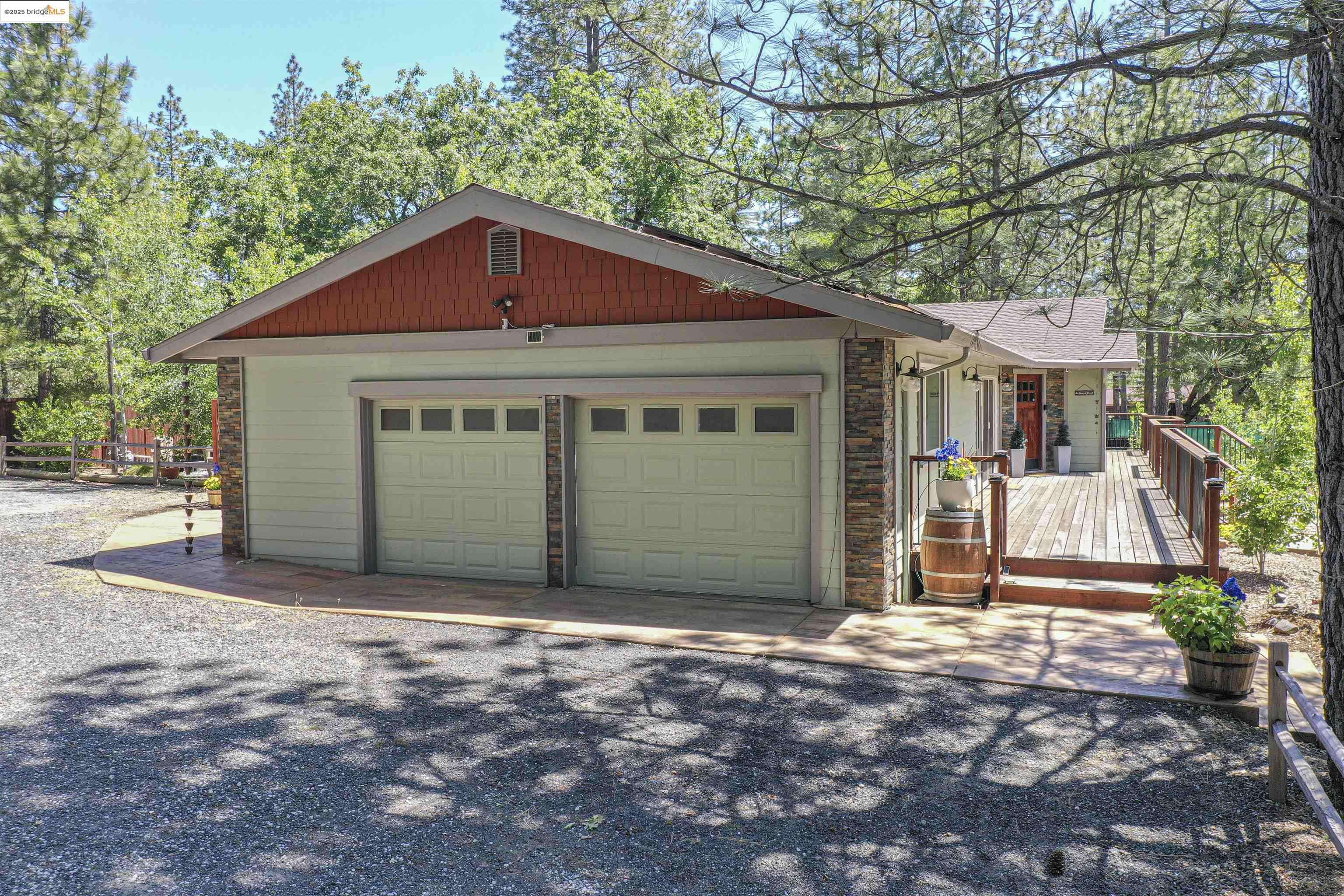 Groveland, CA 95321,19553 Elder LN