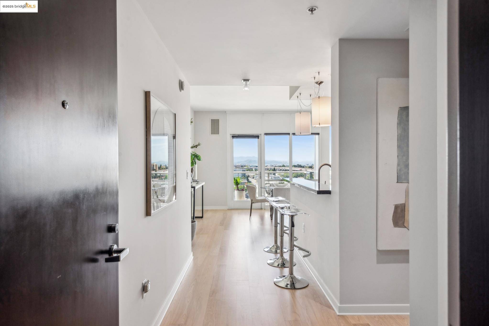 Oakland, CA 94607,222 Broadway #1301