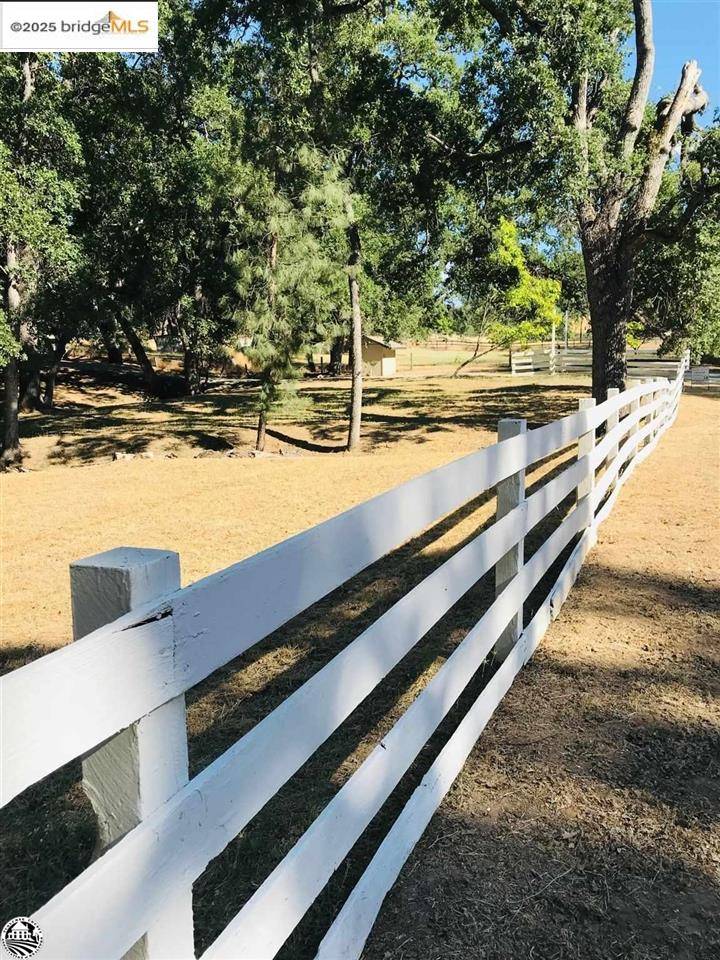 Sonora, CA 95370,18191 Woodham Carne