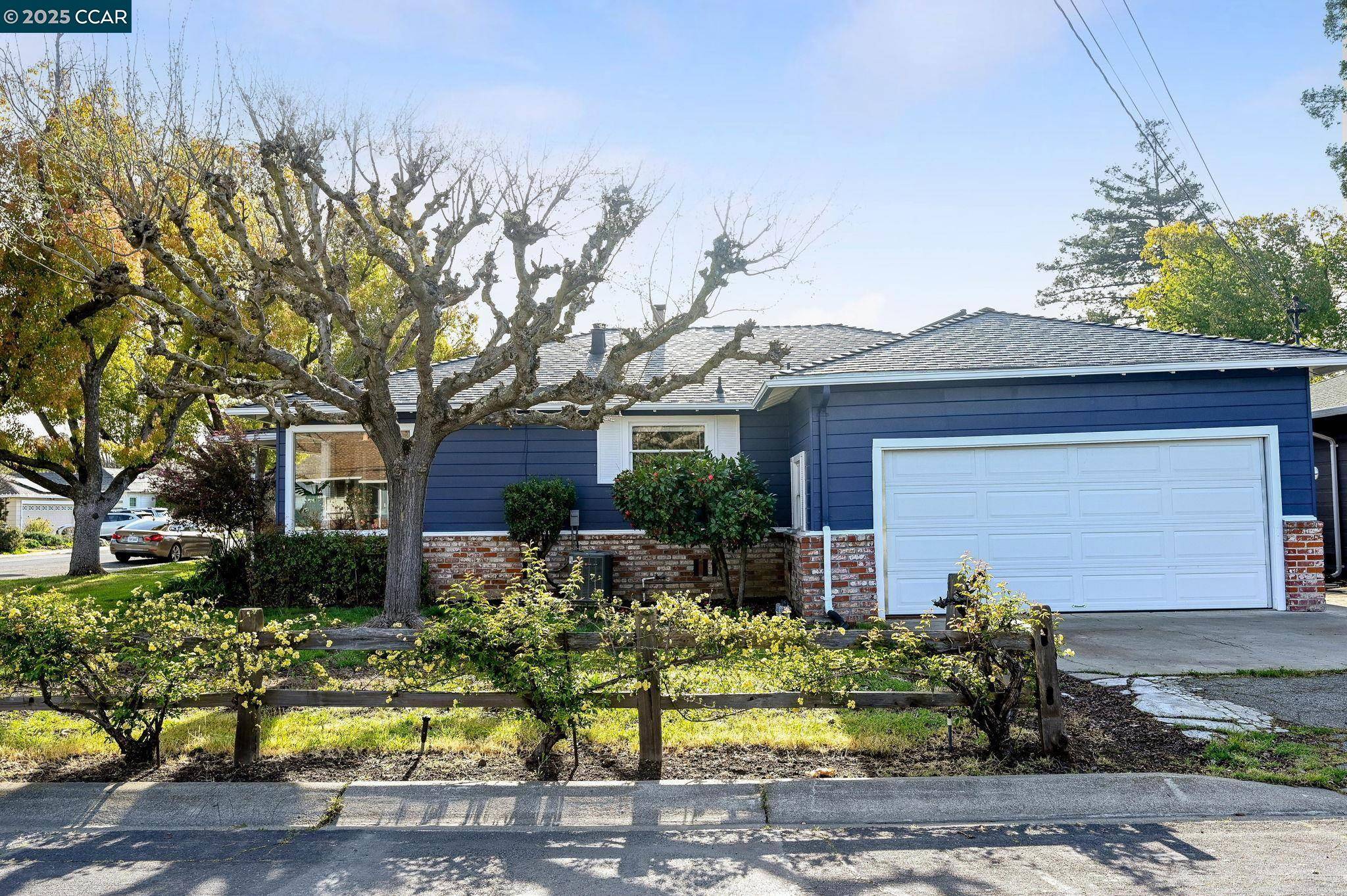 Concord, CA 94518,163 Roslyn Dr