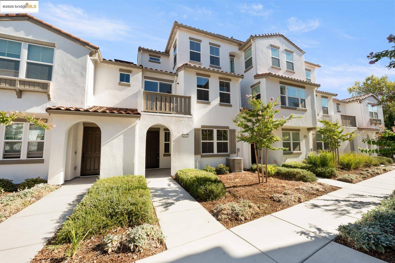Sacramento, CA 95834,2937 Limoges WALK