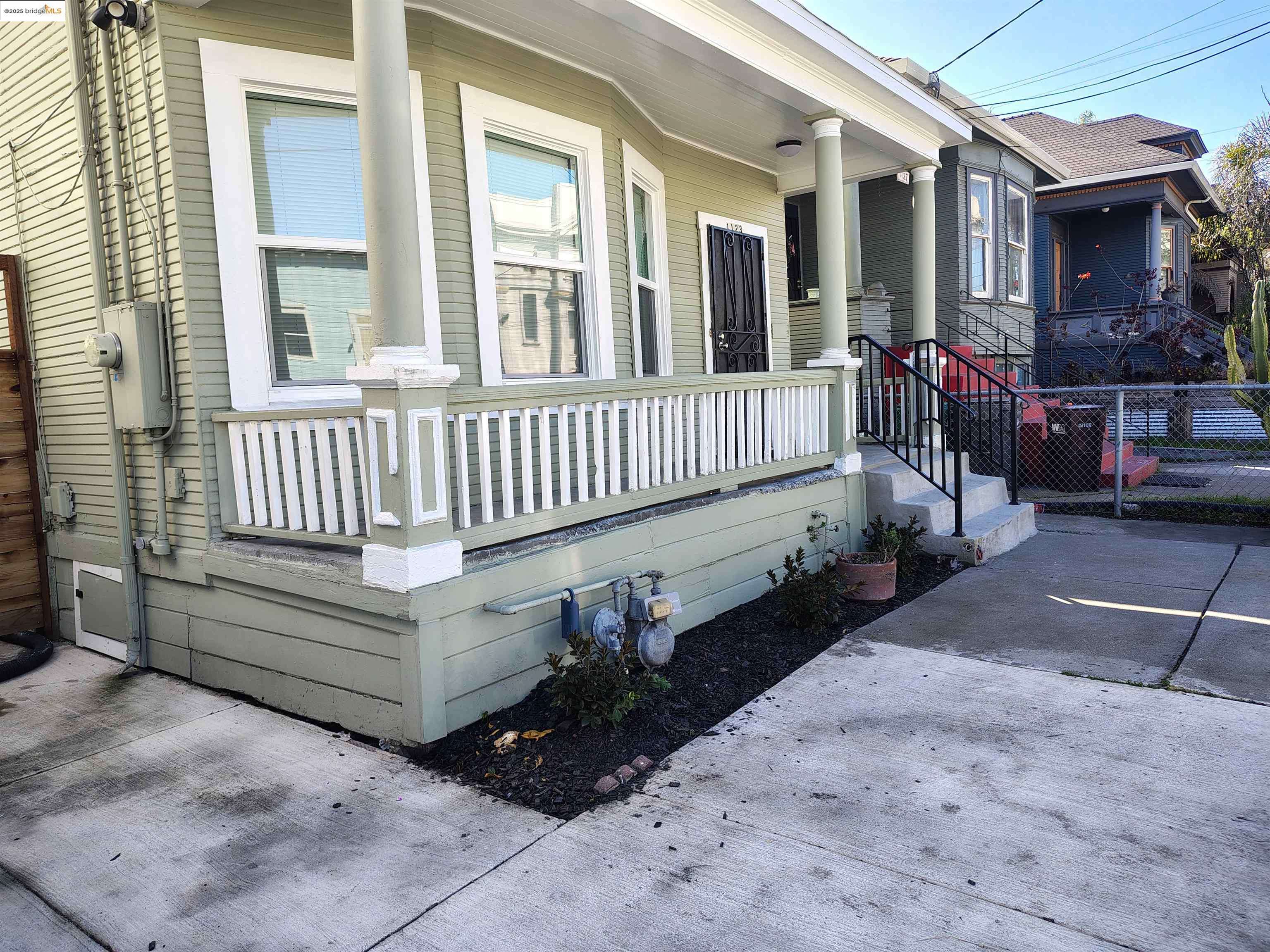 Oakland, CA 94608,1123 34Th St