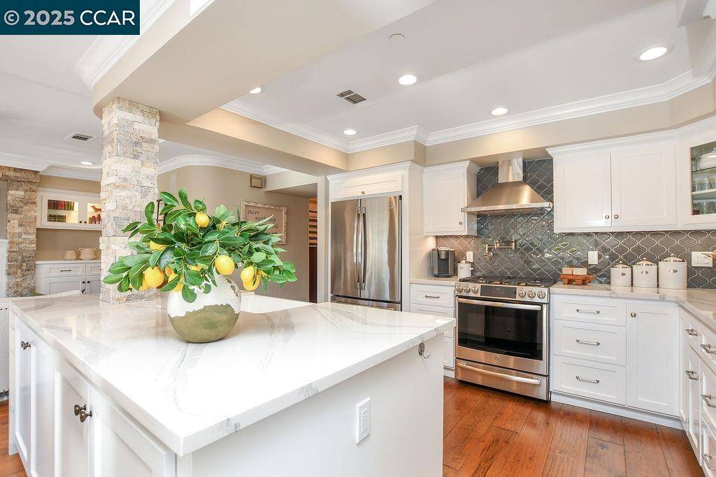 Walnut Creek, CA 94595,1959 Golden Rain #2
