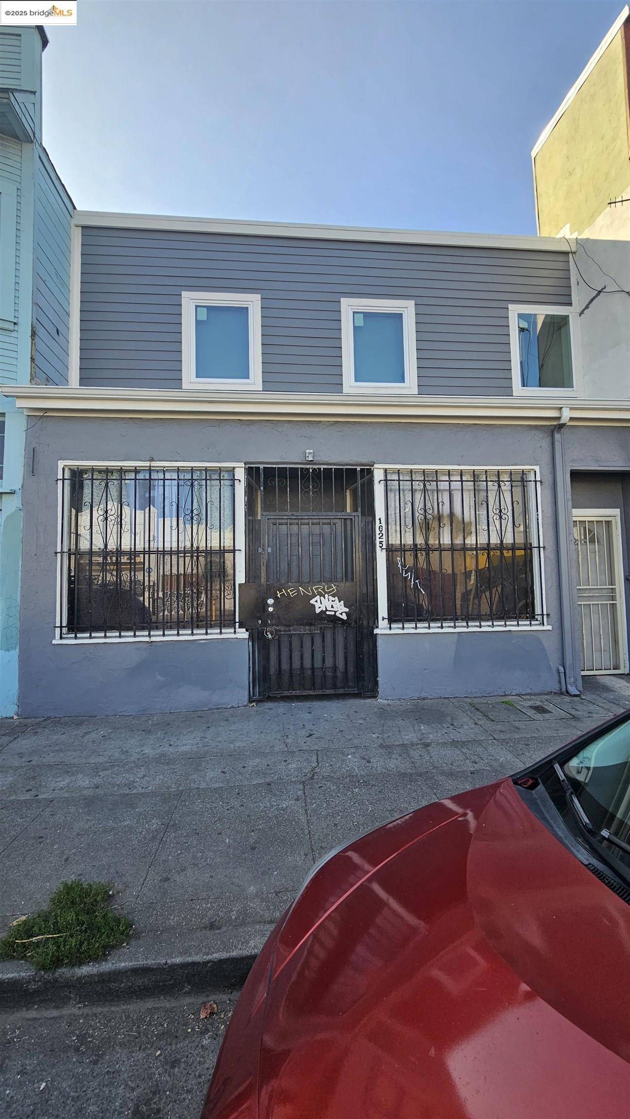 Oakland, CA 94606,1625 International Blvd