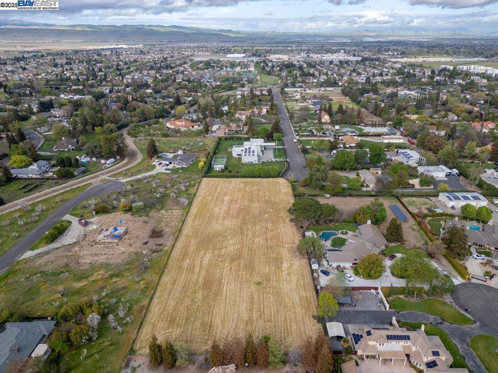 Tracy, CA 95304,8500 W Etcheverry Dr