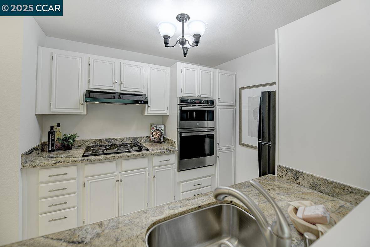 Walnut Creek, CA 94595,1860 Tice Creek Dr #1116