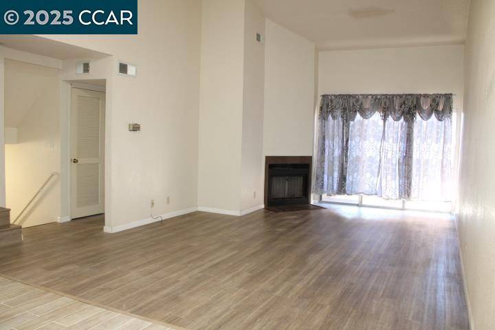 San Pablo, CA 94806,2121 Vale Rd #319