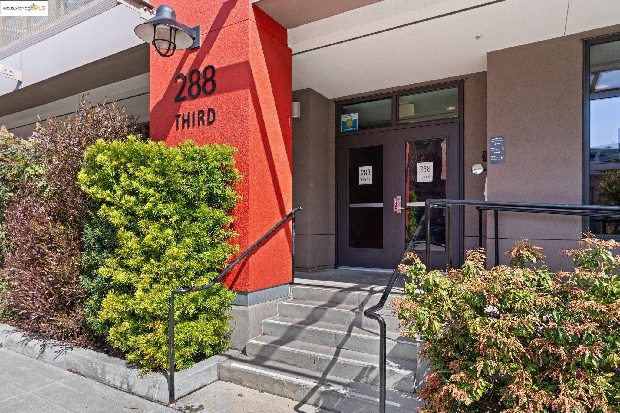 Oakland, CA 94607,288 3Rd St #213