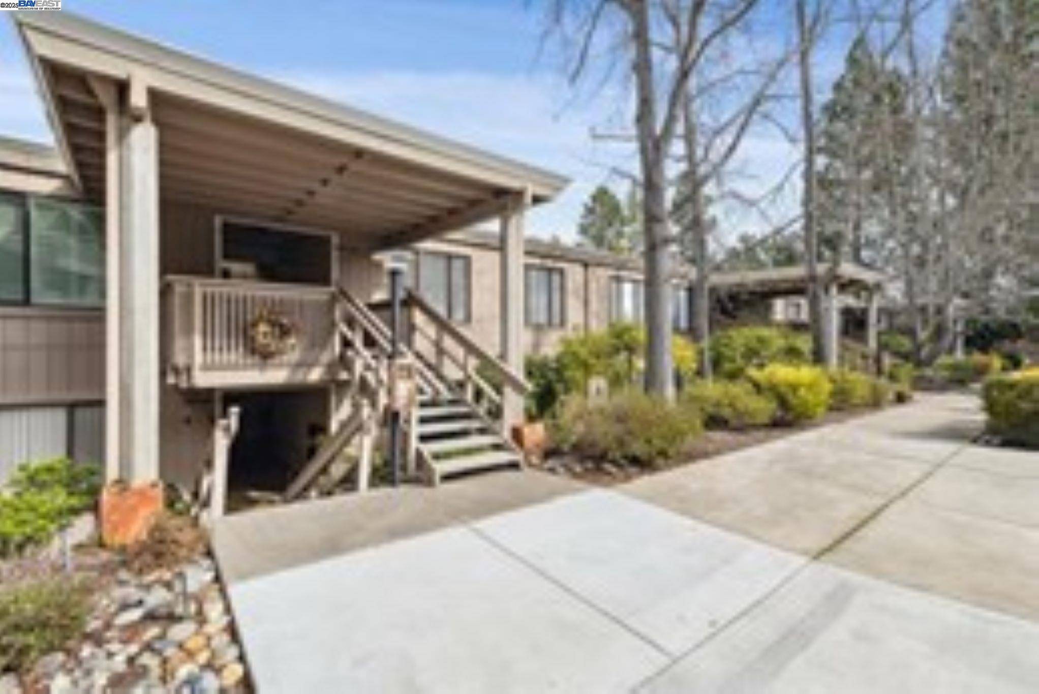 Walnut Creek, CA 94595,1508 Canyonwood Ct #3