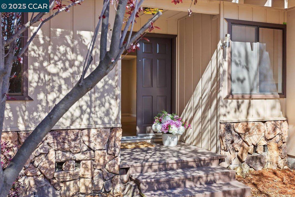 Concord, CA 94518,1167 Kaski Ln