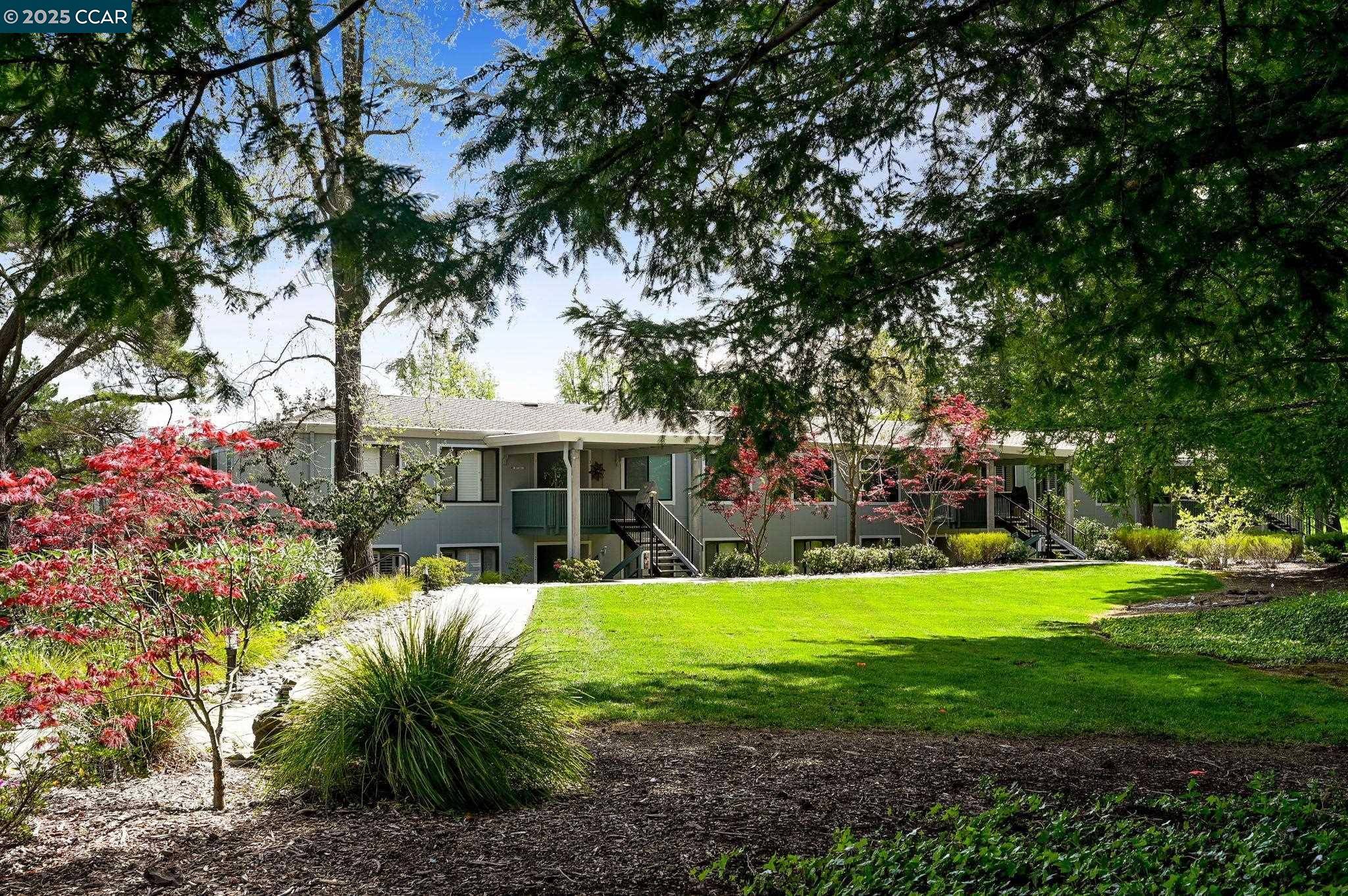 Walnut Creek, CA 94595,1549 Oakmont Dr #12