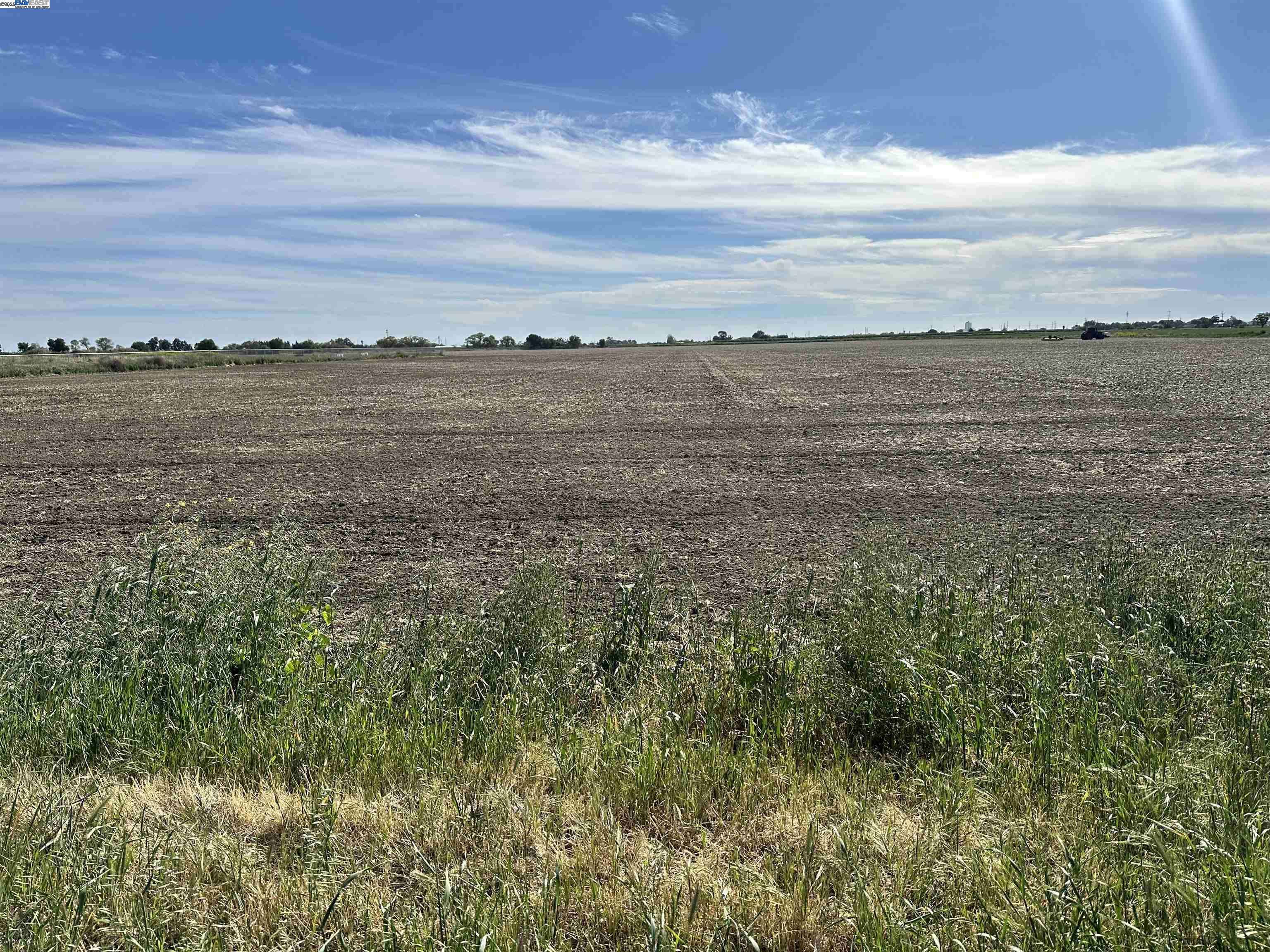 Tracy, CA 95376,19366 S Lammers Rd
