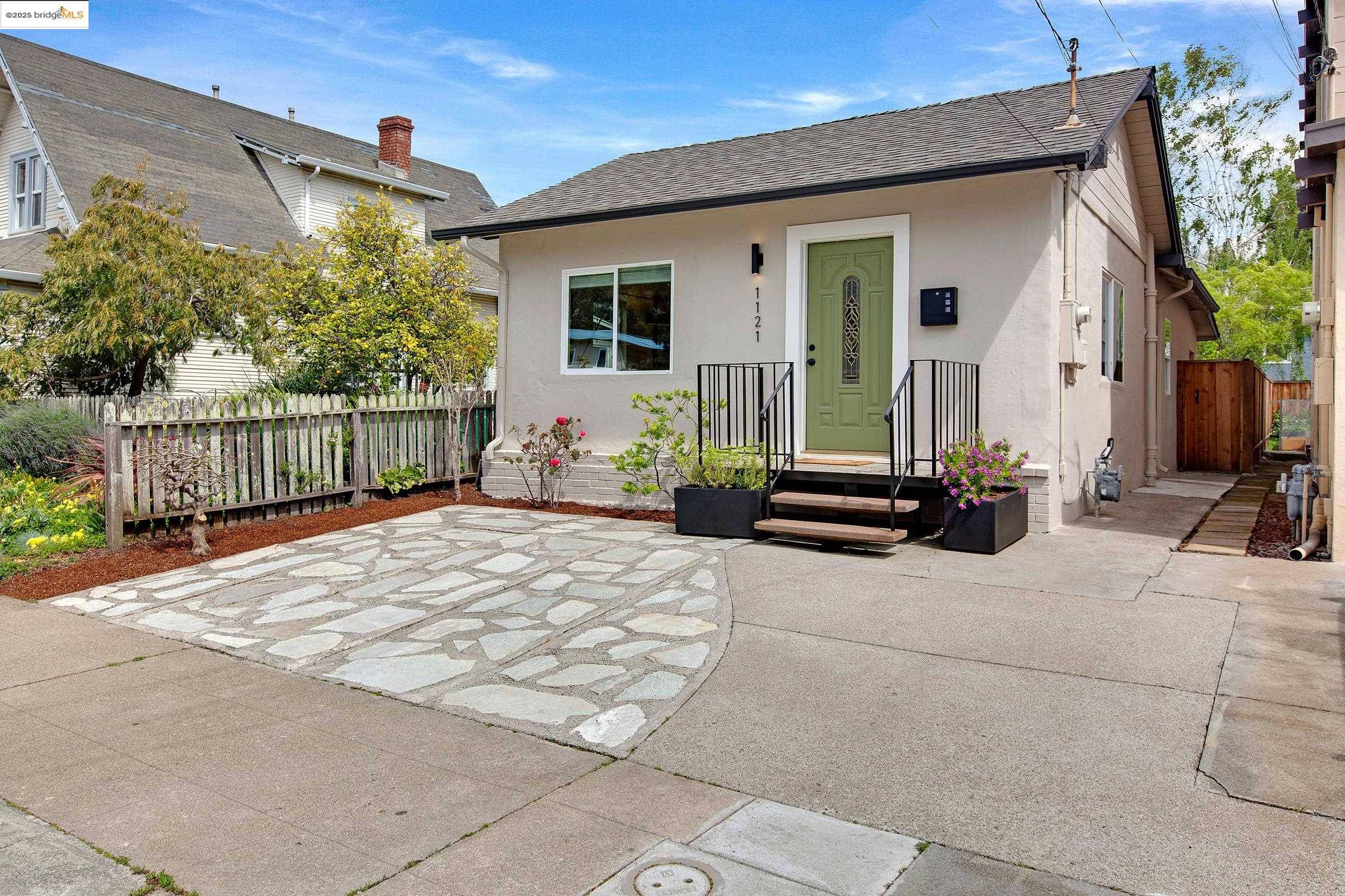 Albany, CA 94706,1121 Stannage Ave