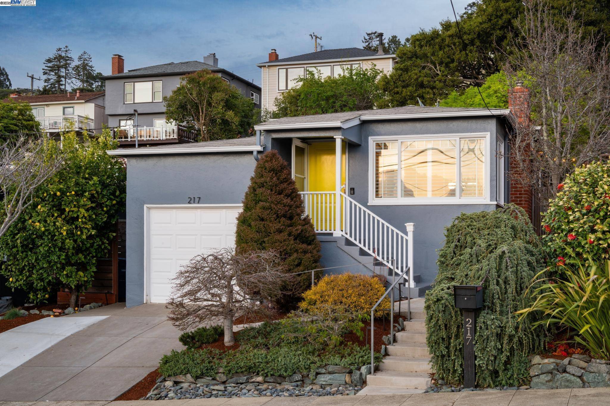 Kensington, CA 94708,217 STANFORD AVENUE