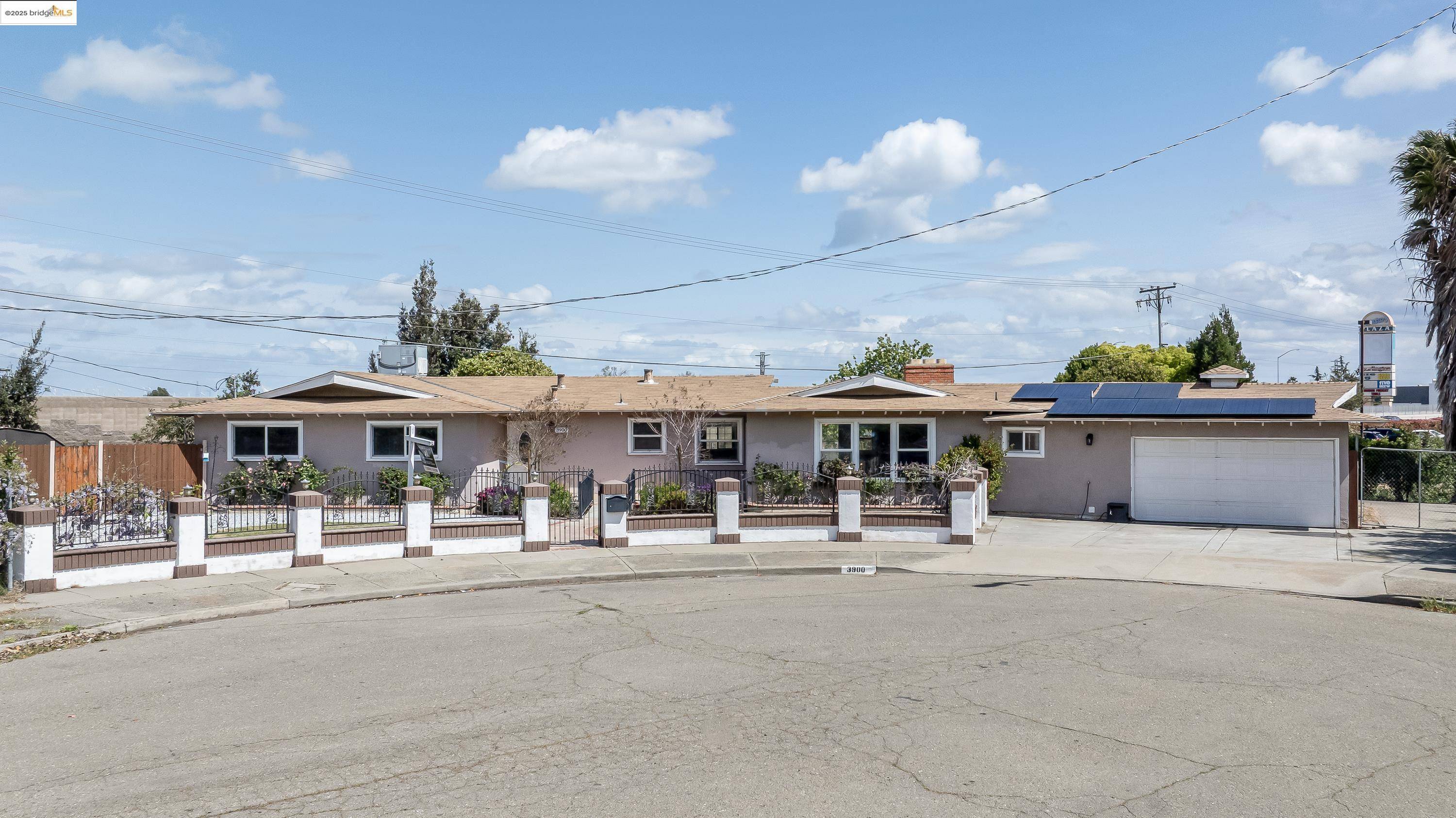Antioch, CA 94509,3900 Belle Dr