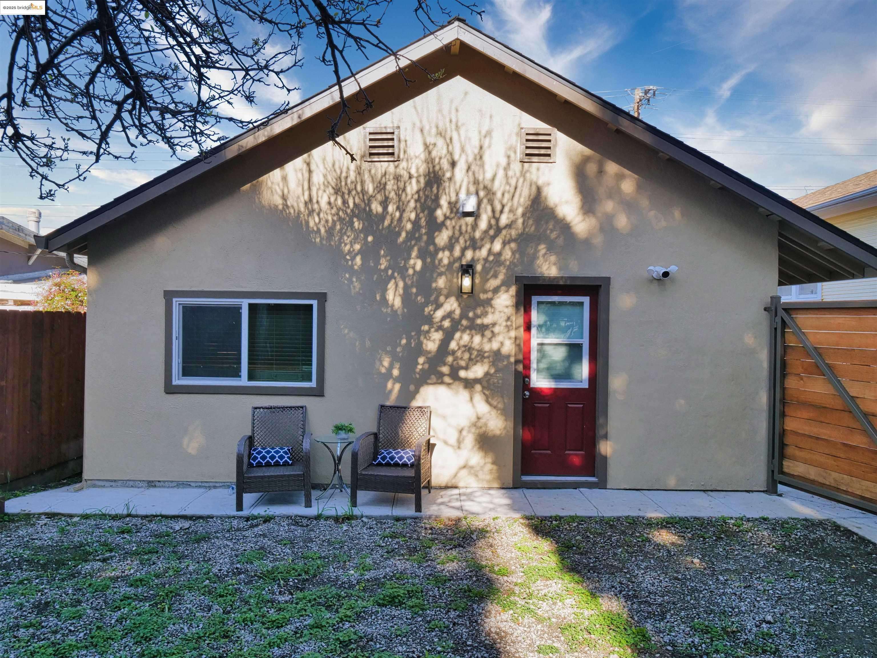 Oakland, CA 94602,3036 23rd Avenue