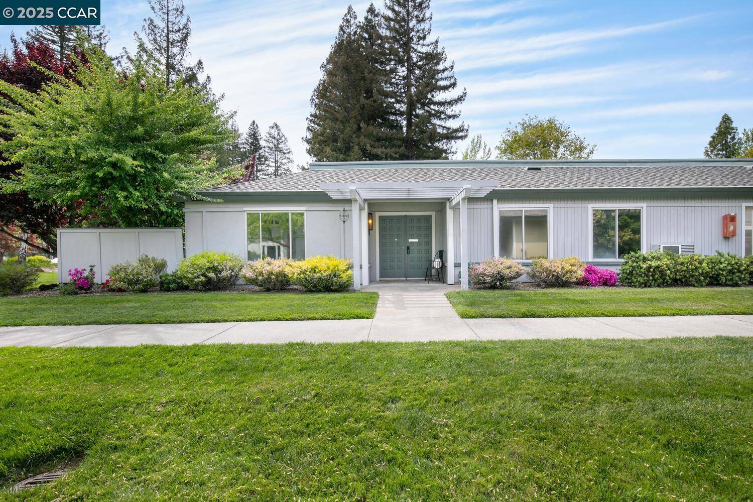 Walnut Creek, CA 94595,1441 Skycrest Dr #1