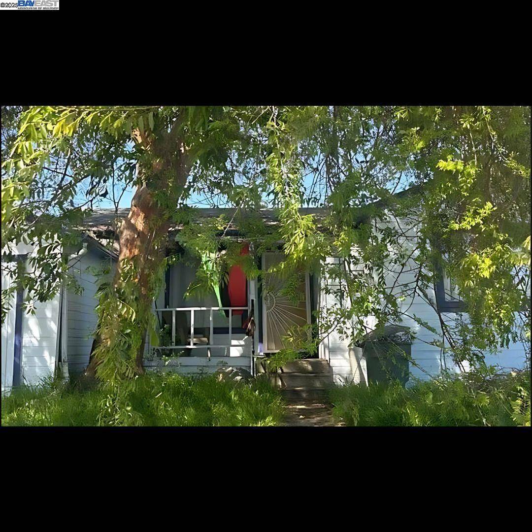 Richmond, CA 94801,1049 18Th St
