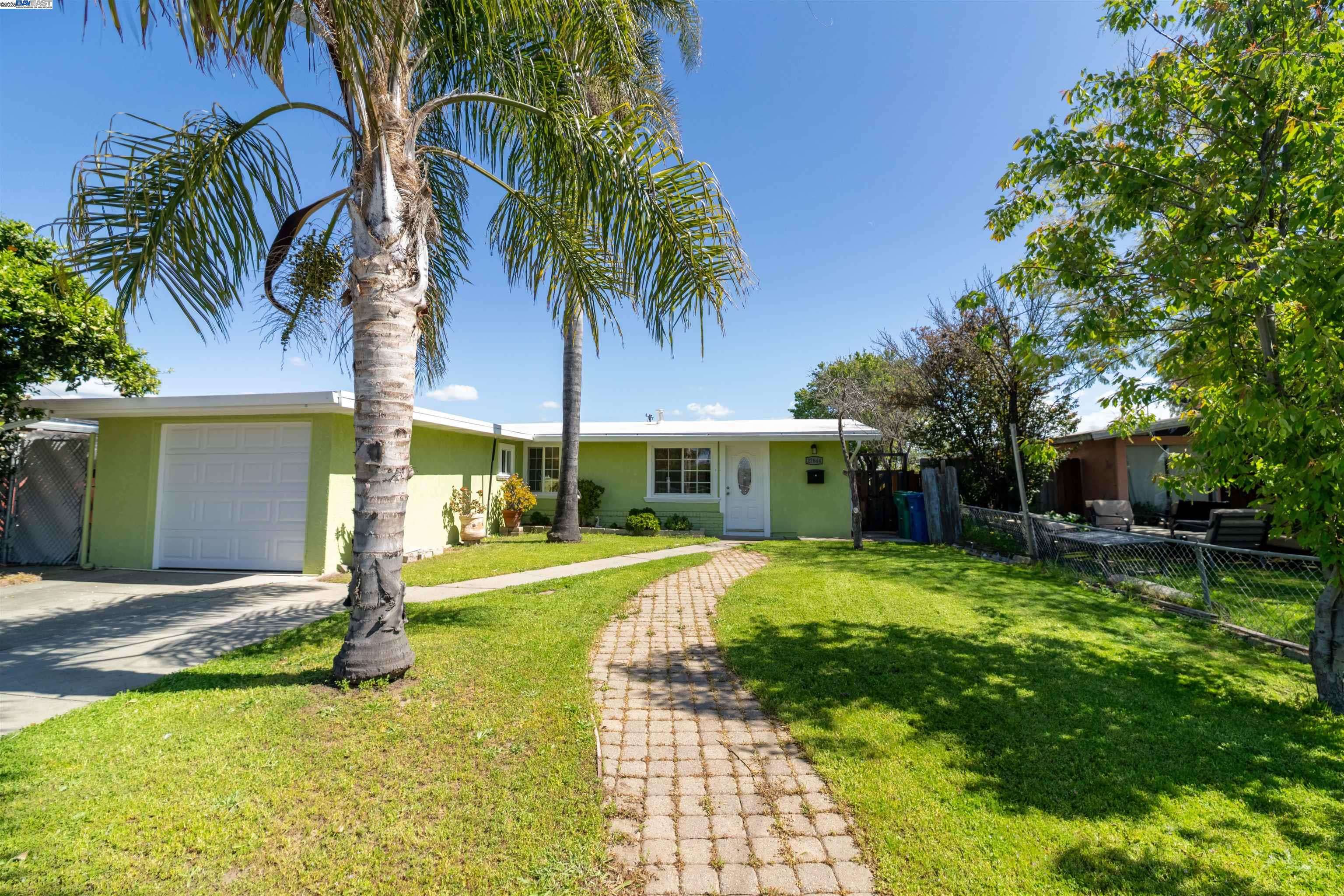 Hayward, CA 94545,27844 Miami Ave