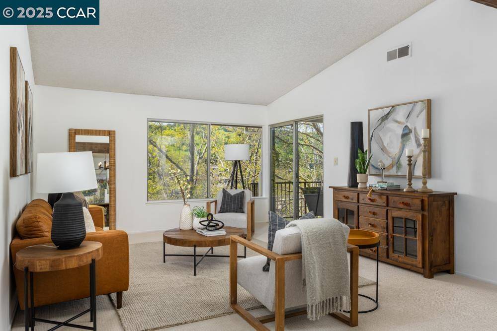 Walnut Creek, CA 94595,1935 Cactus Ct #5