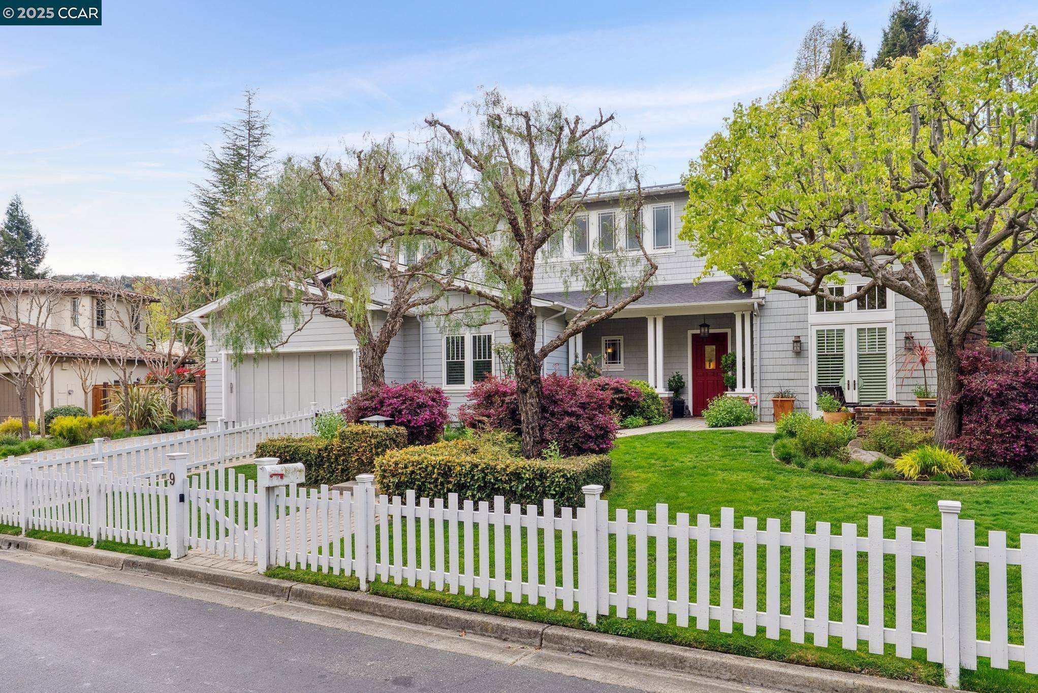 Moraga, CA 94556,9 Avila Ln
