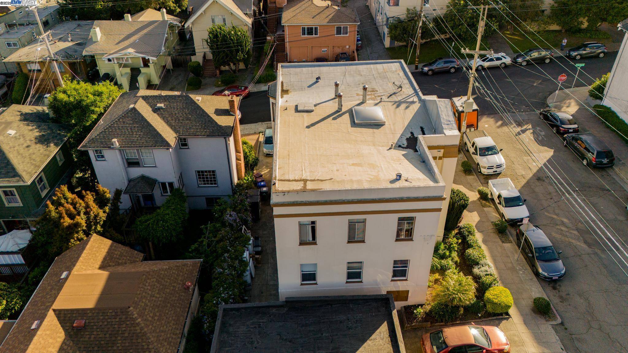 Oakland, CA 94611,304 Fairmount
