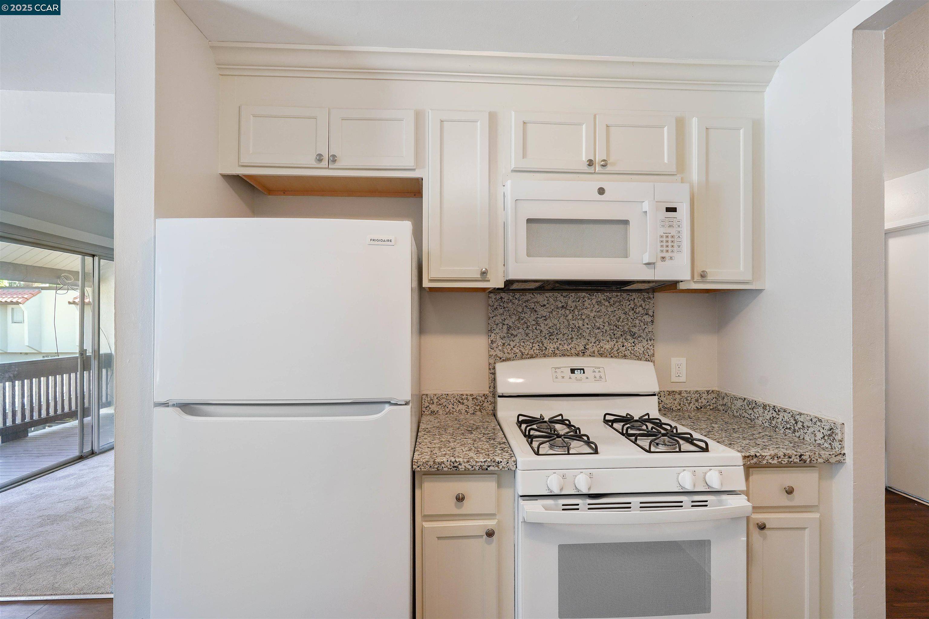 Livermore, CA 94550,975 Murrieta Blvd #46