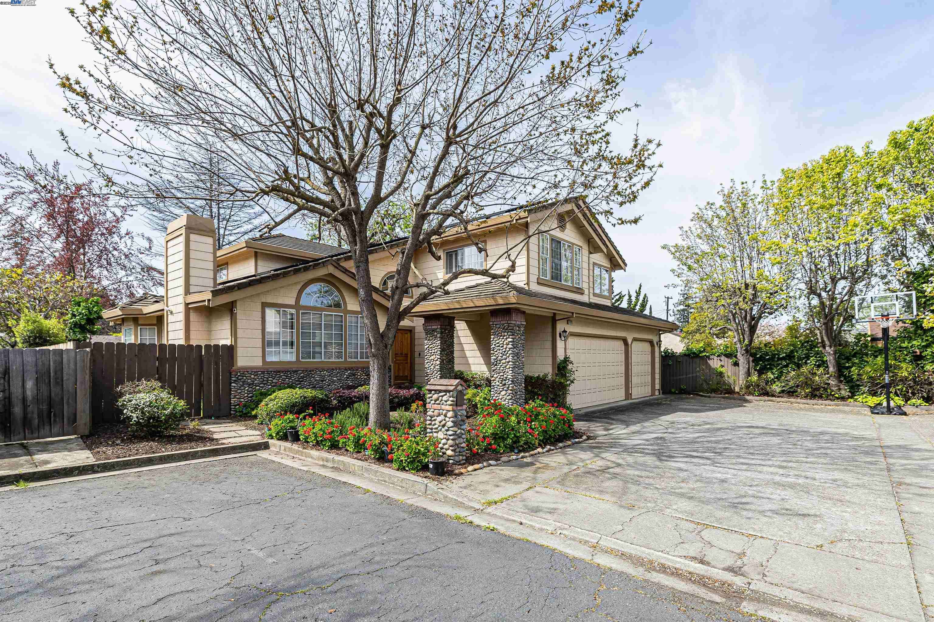 Castro Valley, CA 94546,3629 Corte Rubiolo