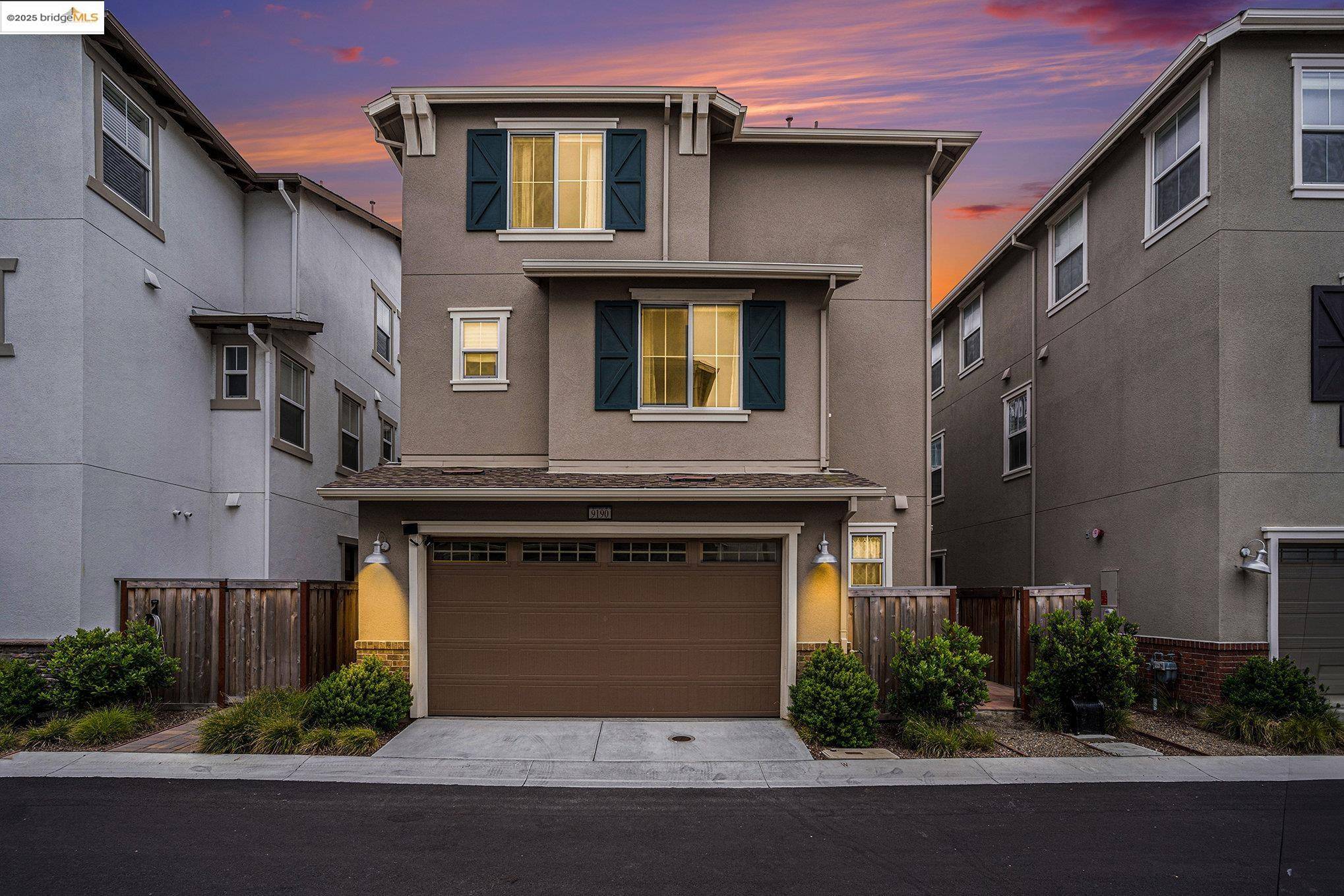 Newark, CA 94560,9190 Surf Way