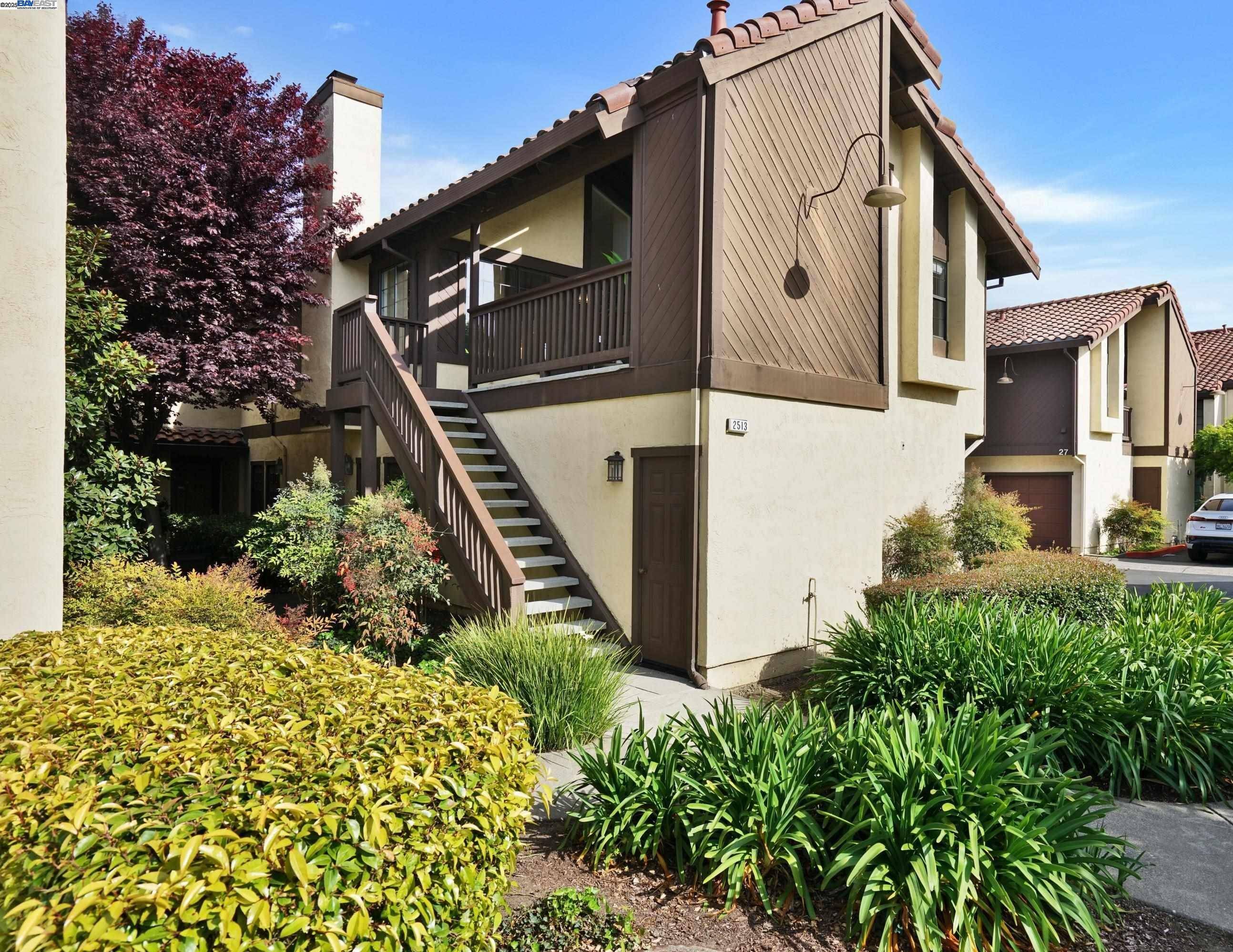 San Leandro, CA 94577,2513 Galleon Place