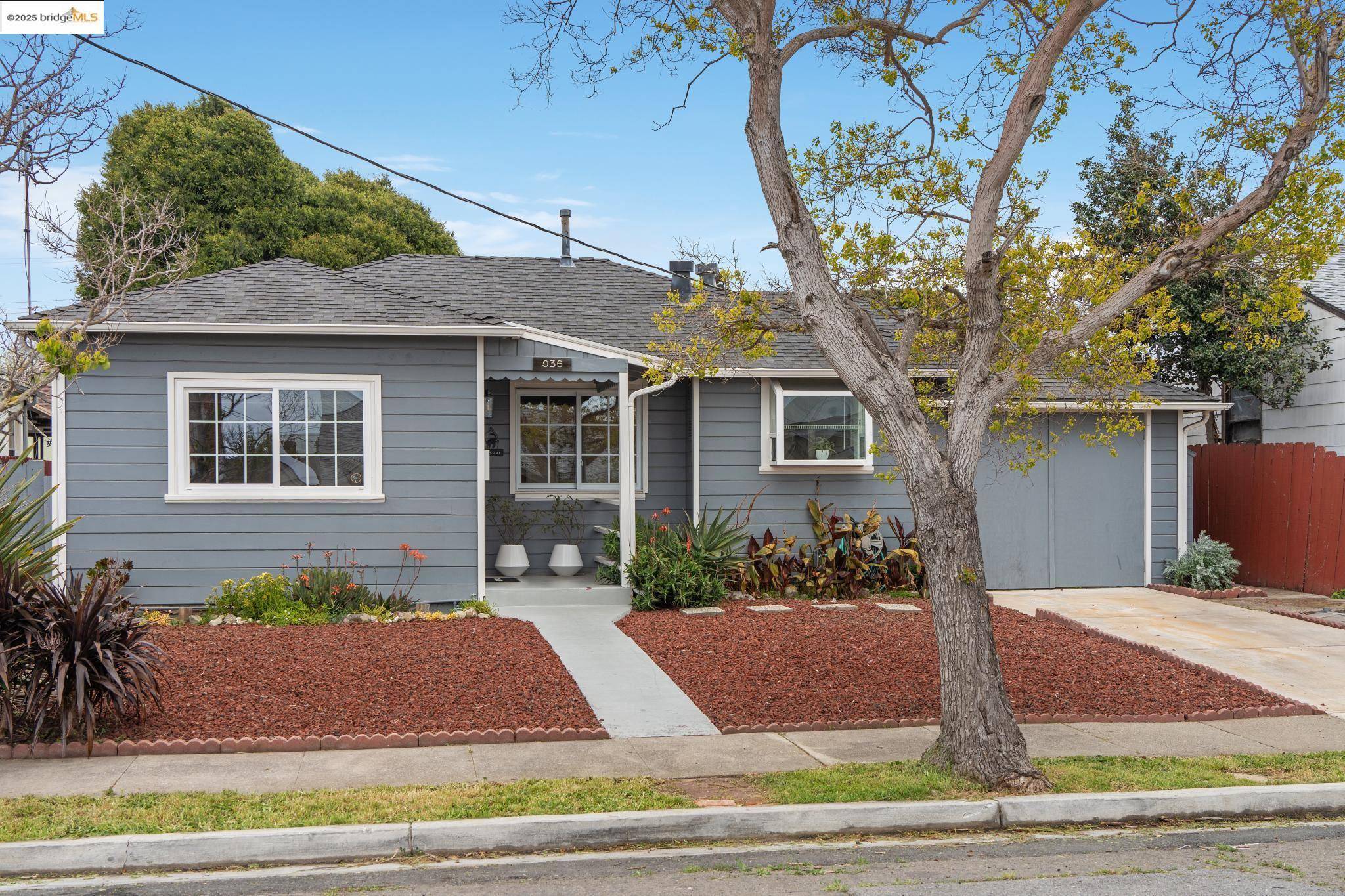 Richmond, CA 94804,936 31St St