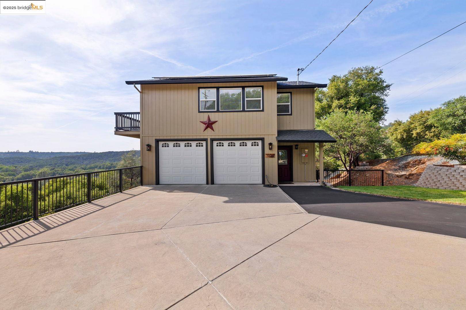 Jamestown, CA 95327,19061 North DR