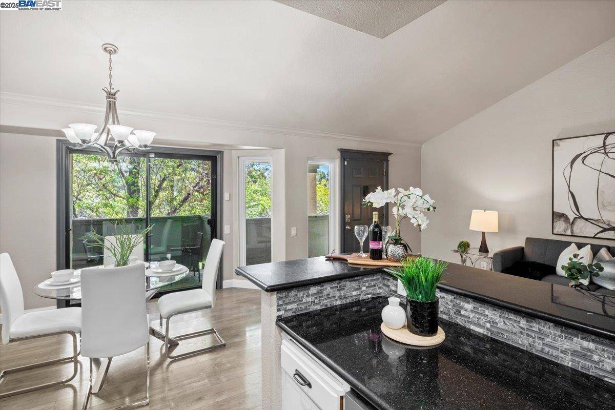 San Jose, CA 95111,283 KenBrook Cir