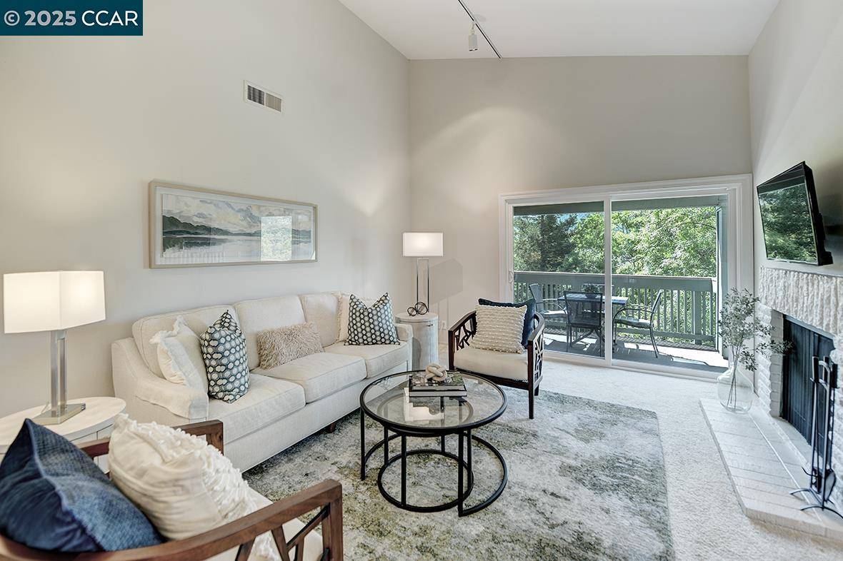 Walnut Creek, CA 94595,2638 Saklan Indian Dr #3