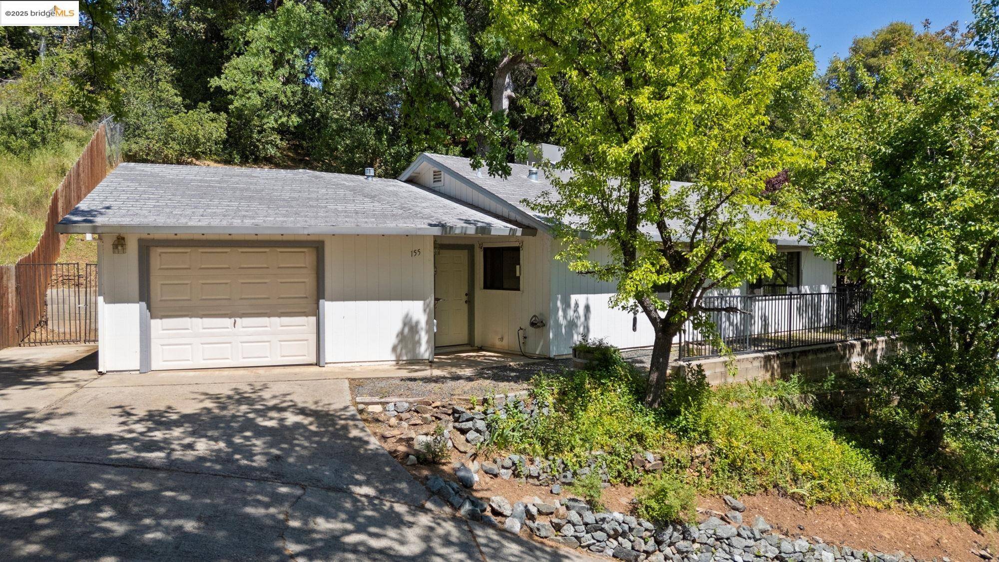 Sonora, CA 95370,155 Oak St
