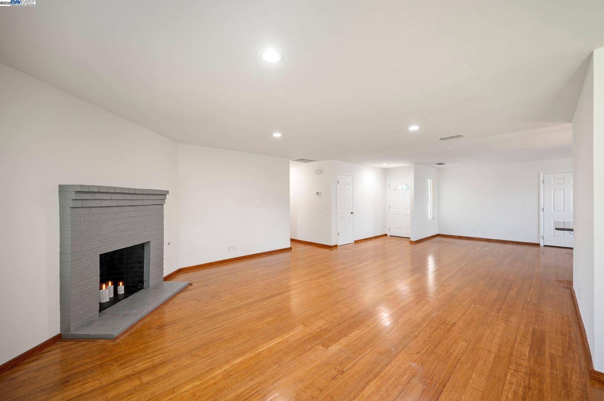 Roseville, CA 95661,1464 W Colonial Pkwy