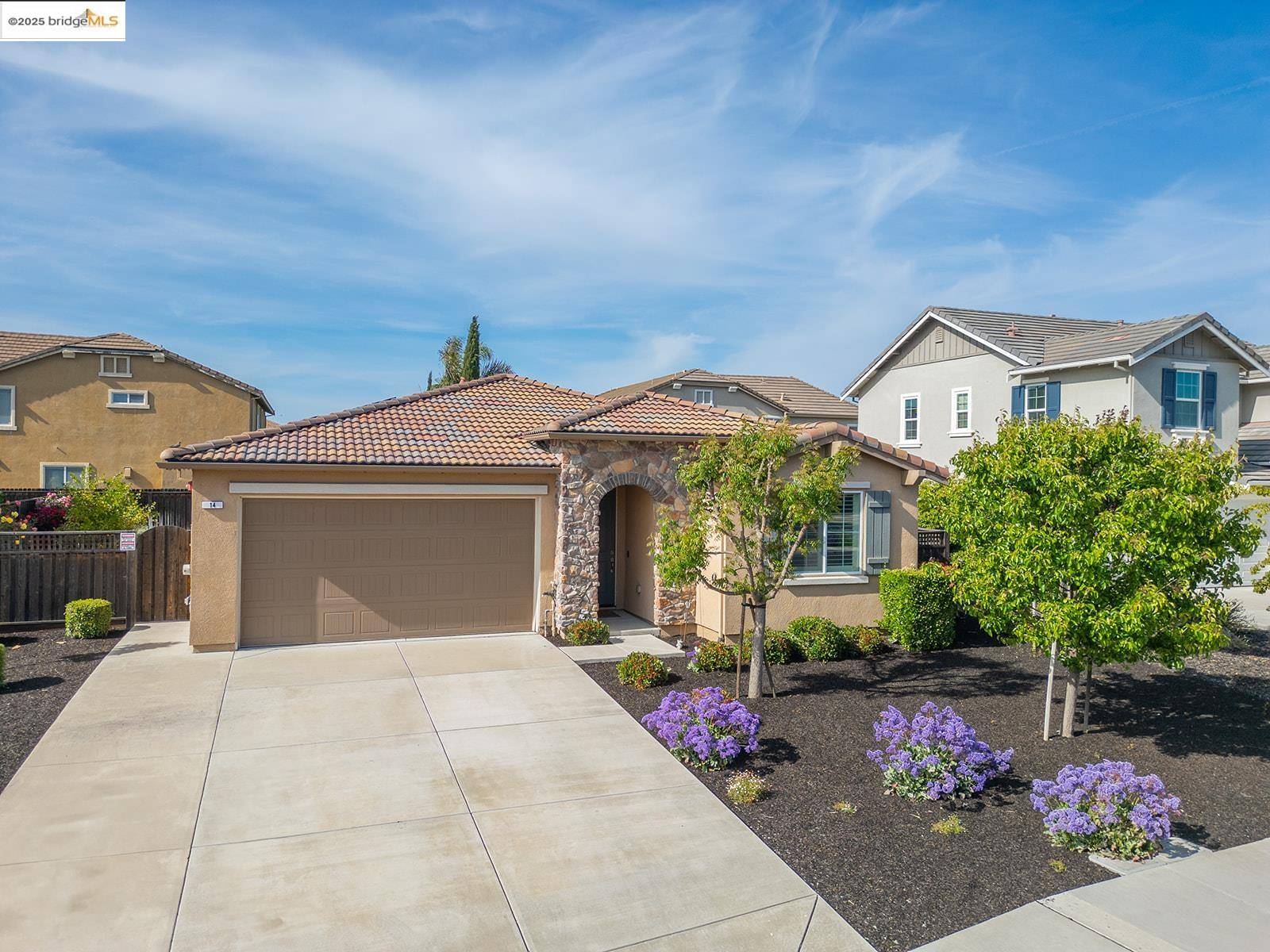 Oakley, CA 94561,14 Prescott Circle